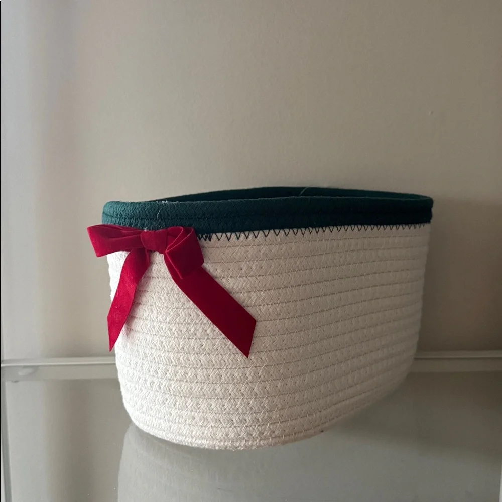 NEW Target Bullseye Playground Bow Decorative Rope Basket